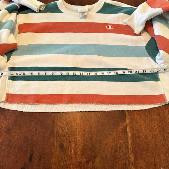 Rare Champion Striped Throwback Cropped Sweatshirt - Picture 8 of 9